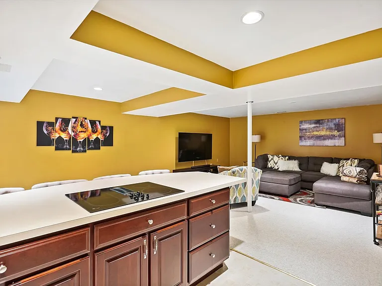 15237 Jones Ln — Photo 10