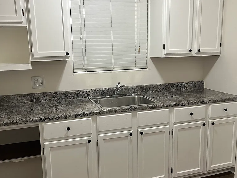 174 N Canyon Rd #1 — Photo 4