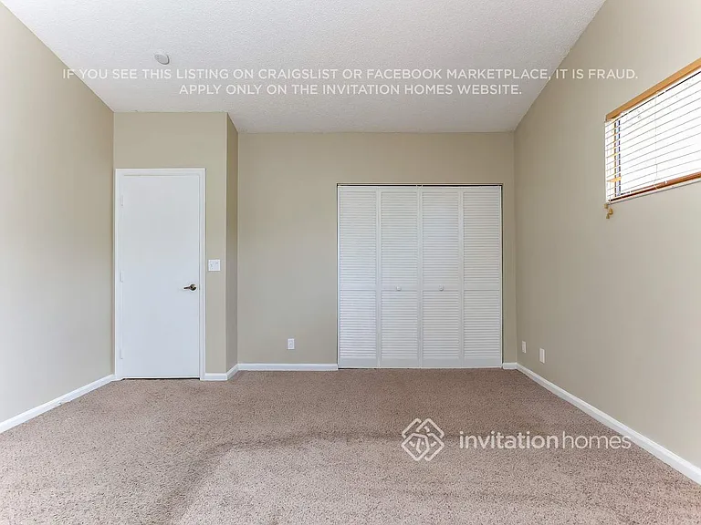 1871 NW 107th Ter — Photo 10
