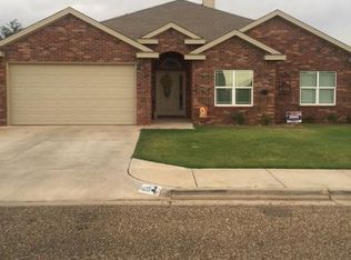 605 N 8th St, Wolfforth, TX 79382