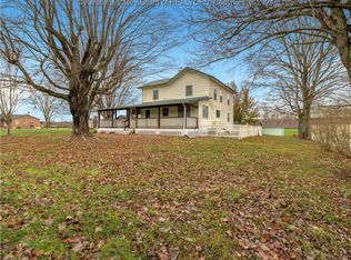19435 Winfield Rd, Fraziers Bottom, WV 25082