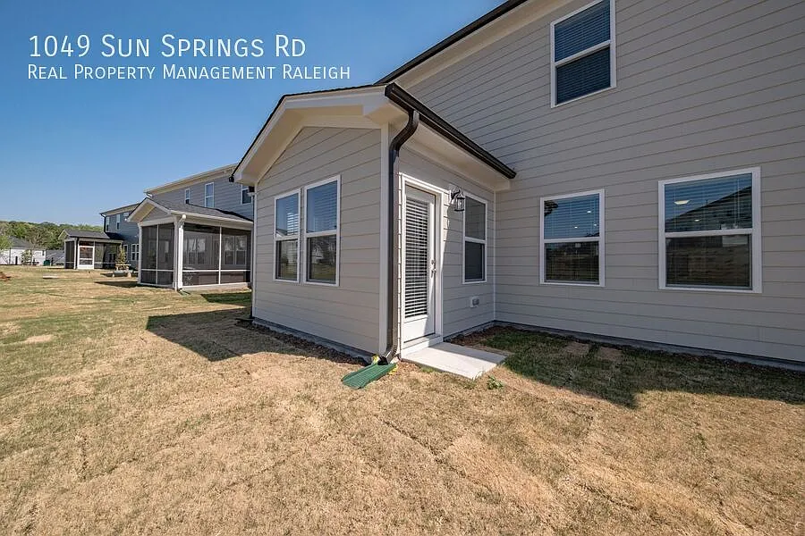 Building Photo - 1049 Sun Springs Rd