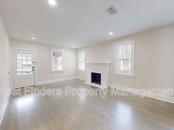 4th image of 745 Acosta St