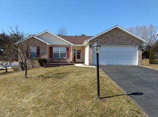 134 Martel Cir, Dillsburg, PA 17019