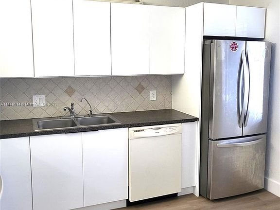 4th image of 16551 Blatt Blvd APT 106