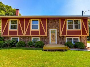 6695 NW 54th Ct, Johnston, IA 50131