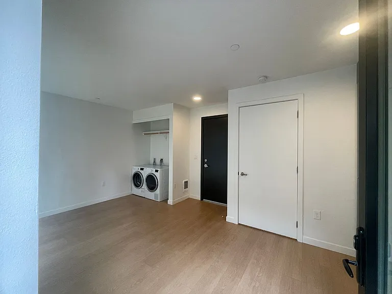 Sora Apartments — Photo 25