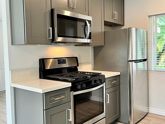 2nd image of 114 Avenida Las Brisas Unit C
