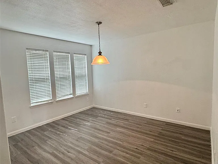 8435 Resada Park Ln — Photo 6