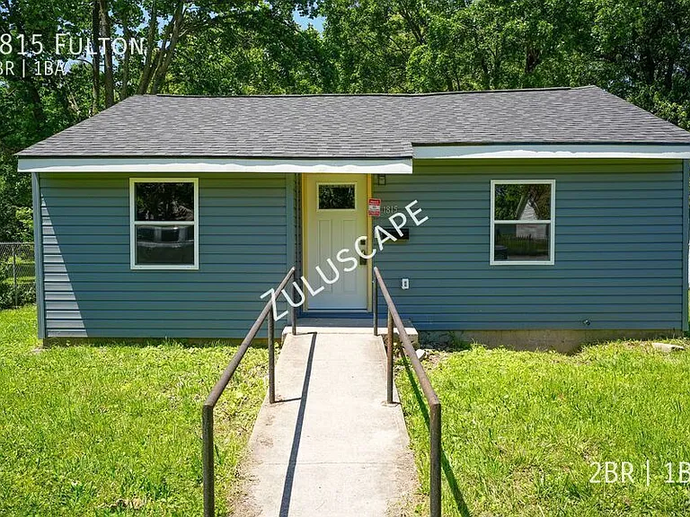 1815 Fulton Ave — Photo 1