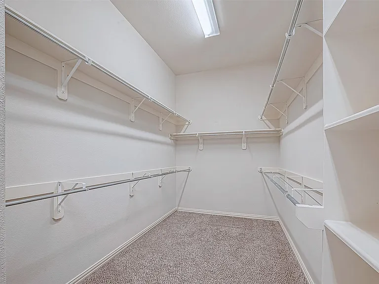 25926 Brad Hurst Ct — Photo 34