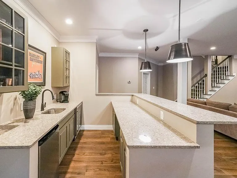 120 Heritage Ct — Photo 30