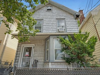 100 Grant Ave, Harrison, NJ, 07029