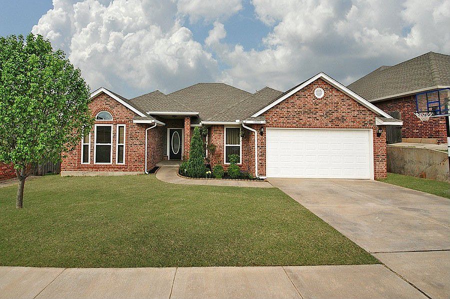 1st image of 16605 Canyonwood Ln