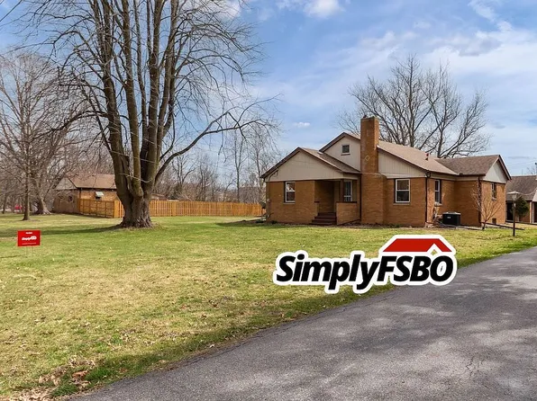 512 10th Ave, Silvis, IL 61282