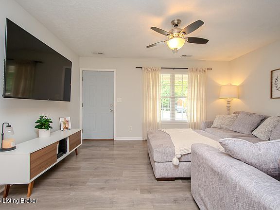 4th image of 8503 Kimberly Way
