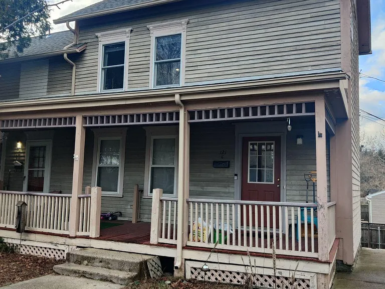 121 S Main St #C — Photo 1