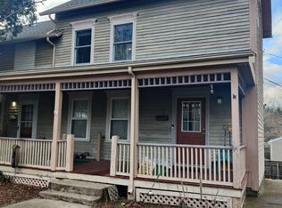 121 S Main St APT C, Coventry, RI 02816