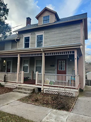 121 S Main St #C Photo 1