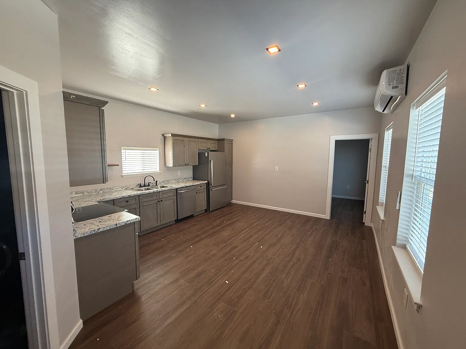 2 bed, 792 sqft, $1,175 — Photo 2