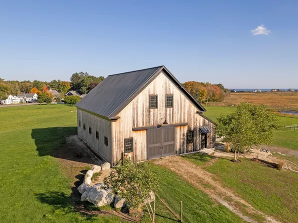 54 Atlantic Avenue, North Hampton, NH 03862