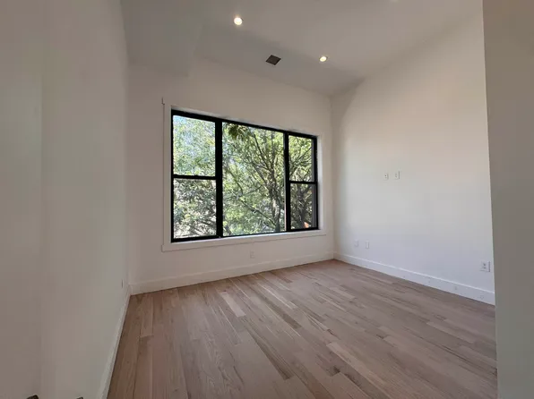 1214 Jefferson Avenue image 1 of 7