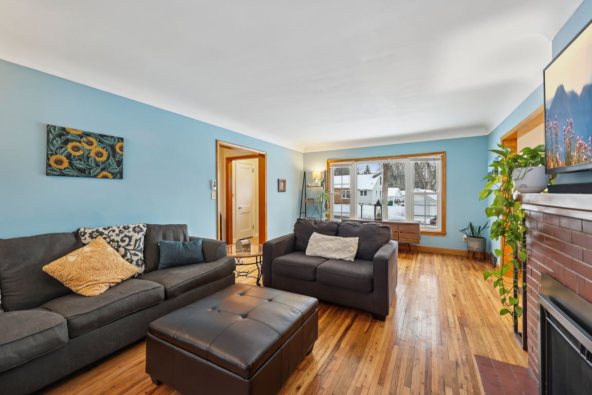 next background image