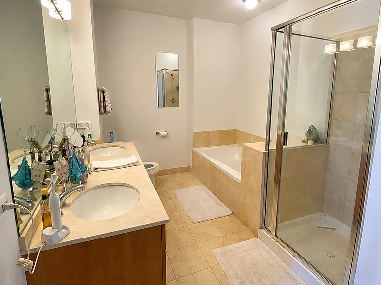 565 W Quincy St #1715 — Photo 6