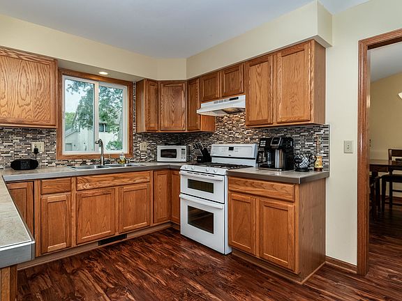 4th image of 1908 Buckingham Rd