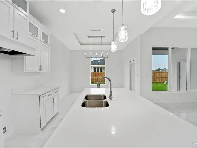 3121 E Kennedy Ave — Photo 20