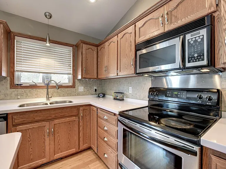 1187 Blackhawk Dr SW — Photo 16