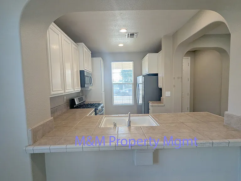 5042 Jurgenson Way — Photo 5