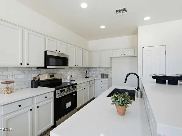 437 S 163RD Lane, Goodyear, AZ 85338