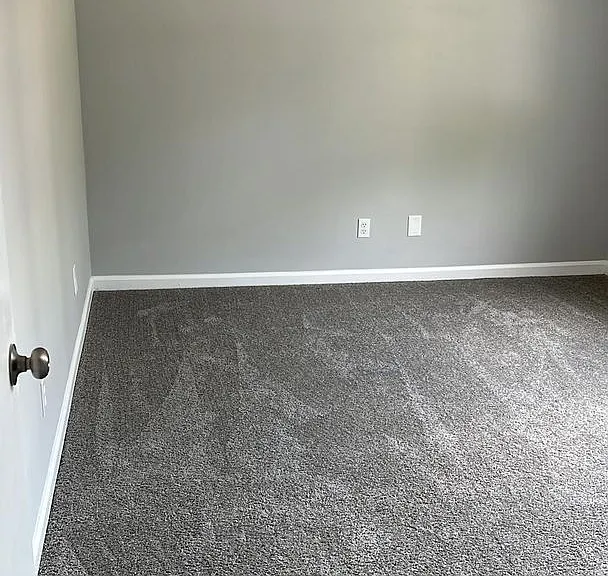 2051 Lenoa Ln — Photo 3