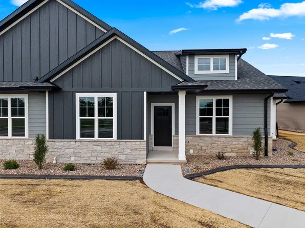 2864 Elm Tree Hl, Green Bay, WI 54313