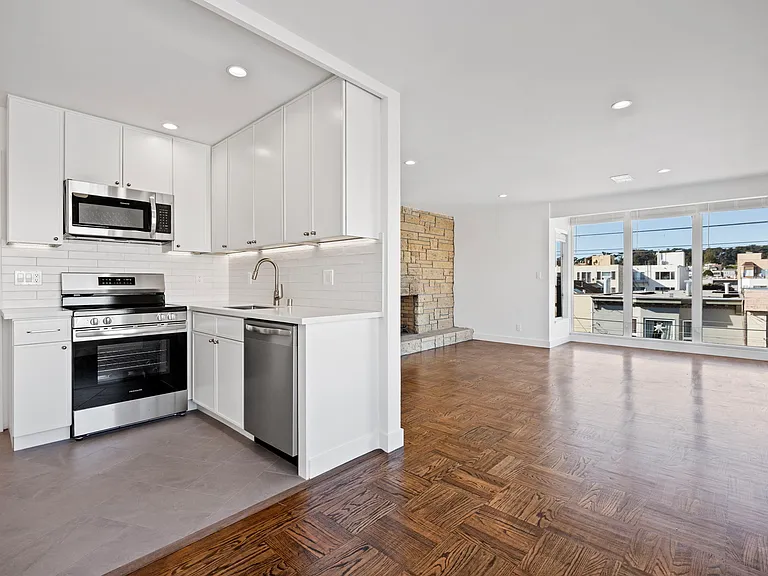 270 26th Ave #9 — Photo 3