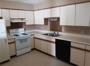 2540 Candle Crest Cir, Manhattan, KS 66503