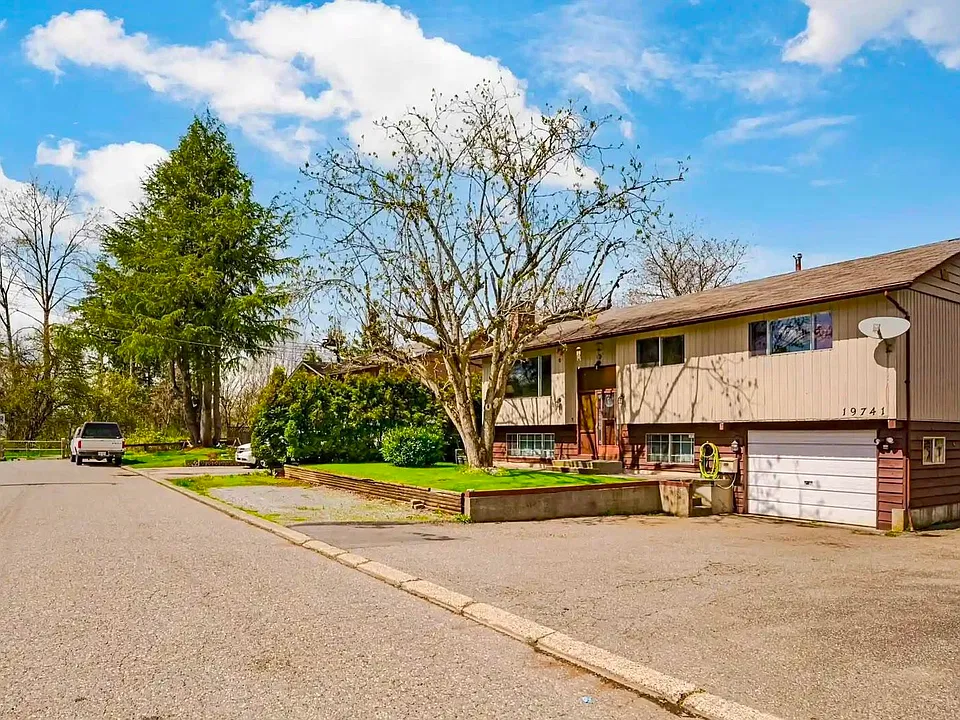 19741 54a Ave #MAIN
