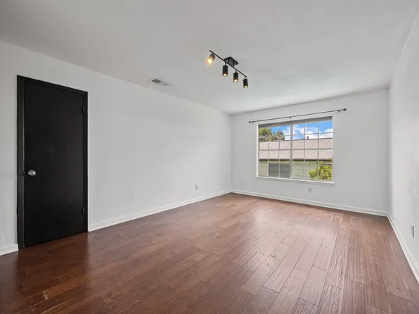 3902 Peterson Ave APT 203, Austin, TX 78756