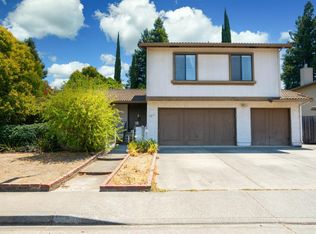 3273 Arroyo Dr, Fairfield, CA