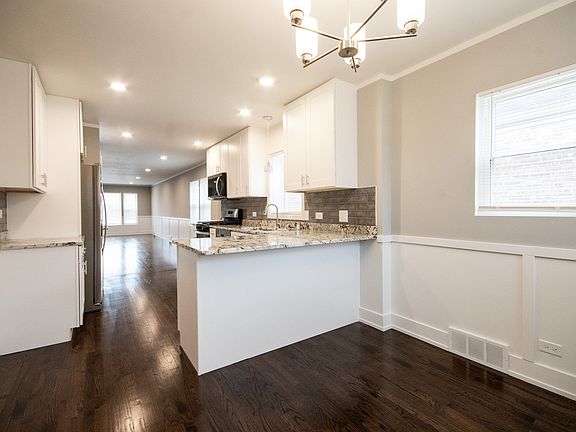 5th image of 8318 S Blackstone Ave
