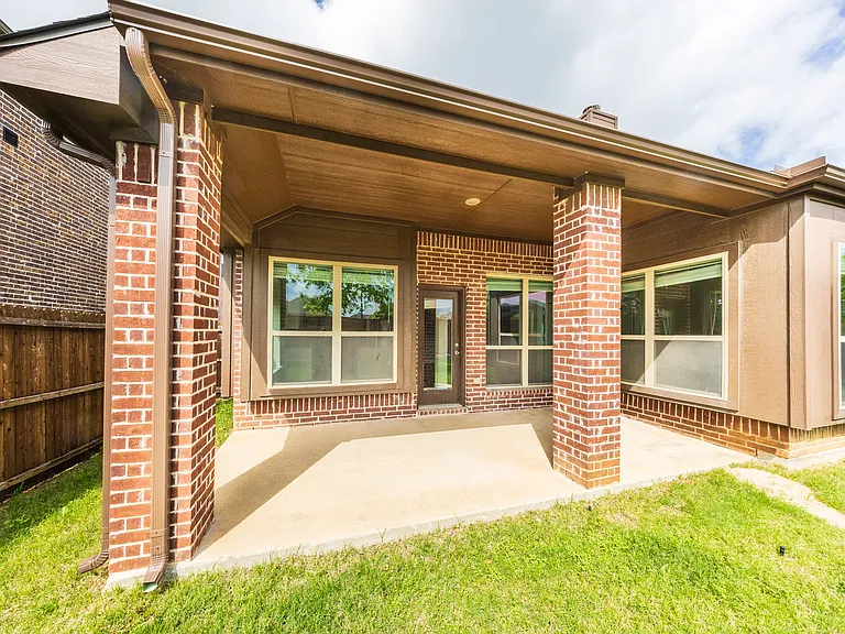 3404 Herron Dr — Photo 35
