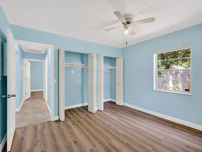 9484 Sun Ct — Photo 14