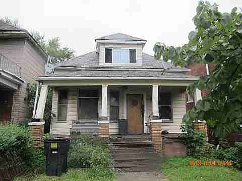 6338 Colfax