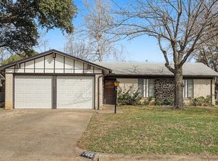 7449 Beaty St, Fort Worth, TX 76112