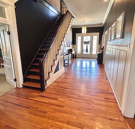 3rd image of 1112 Batts Blvd