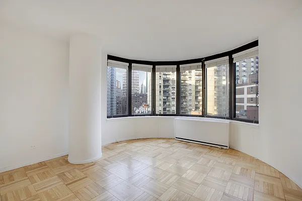 Rented by Oxford Property Group | media 13