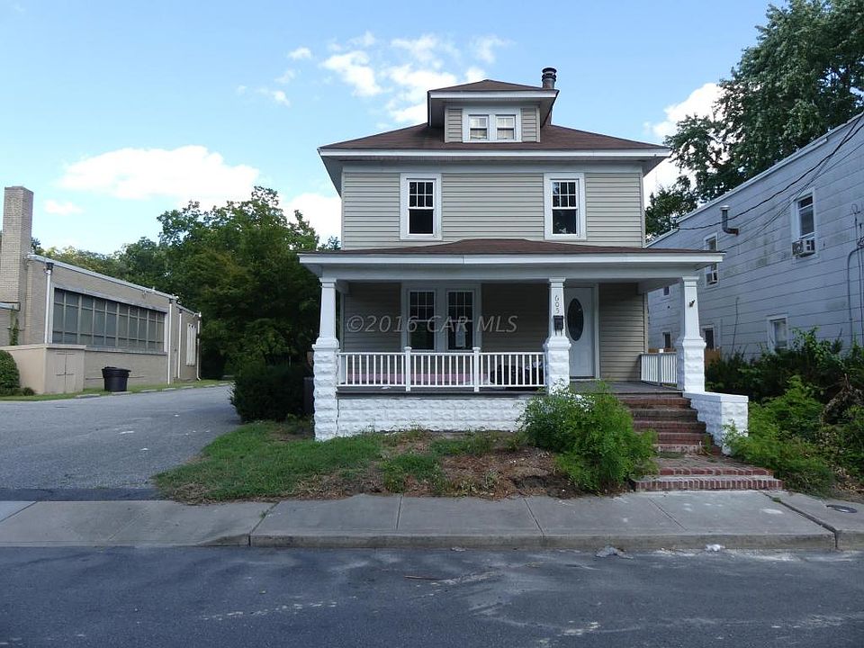 1st image of 605 Oak Hill Ave