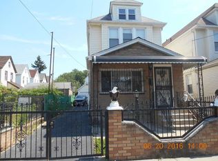 19454 112th Rd, Saint Albans, NY 11412