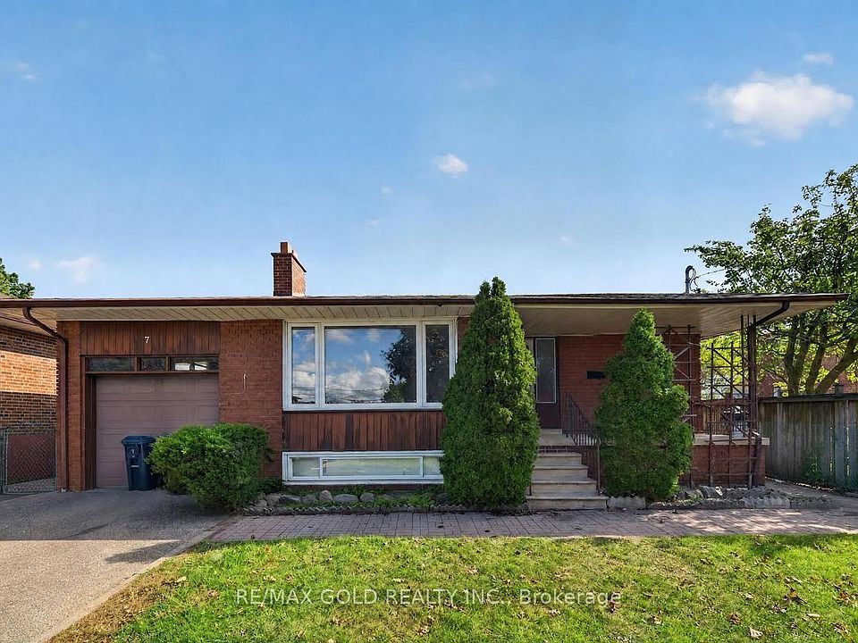 1st image of 7 Larchmere Ave